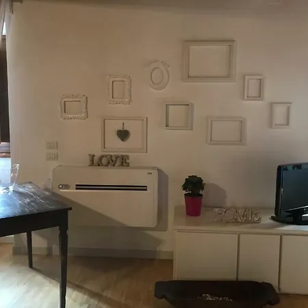 River Country Apartment *